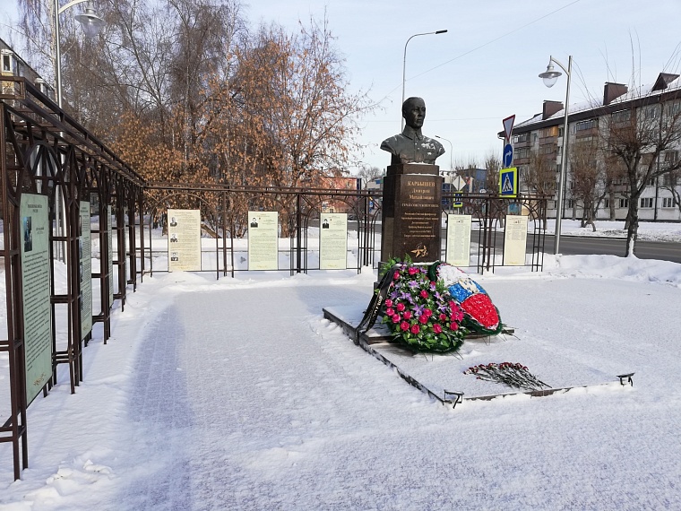 Символ несгибаемой воли: генерал Дмитрий Карбышев, в честь которого назван сквер в Тюмени