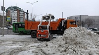 За четыре выходных дня с улиц Тюмени вывезено более 85 тыс. кубометров снега