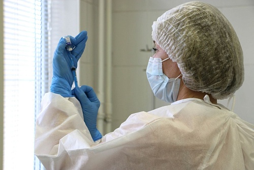 Тюменка рассказала об участии в испытаниях "ЭпиВакКороны"