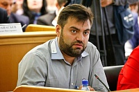 Гордума отложила вопрос о лишении мандата депутата Александра Чепика