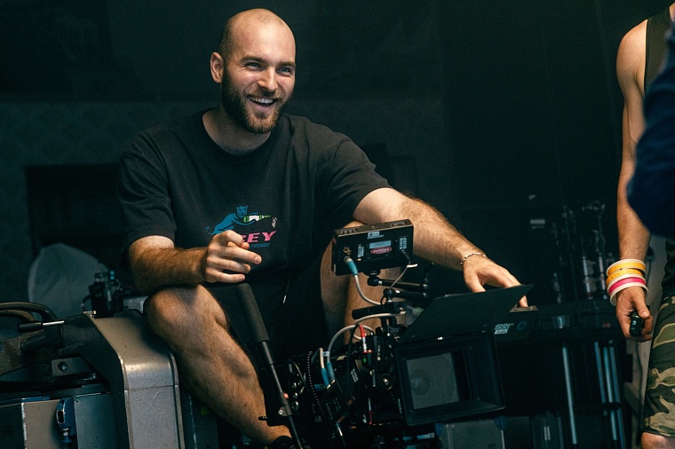 Снимал Анну Асти и Инстасамку. Тюменский оператор рассказал про работу со звездами