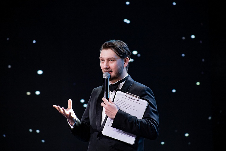 Фоторепортаж. В Тюмени наградили самых обаятельных и привлекательных женщин УрФО