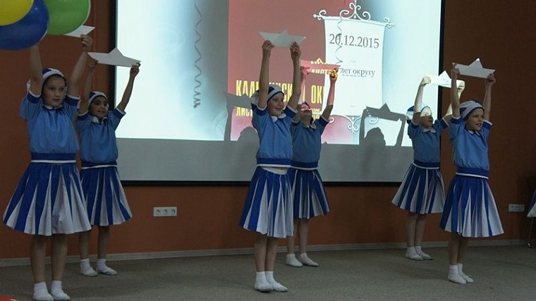 Самый большой округ Тюмени отметил 50-летие: поздравляли, вспоминали, пили чай с тортом