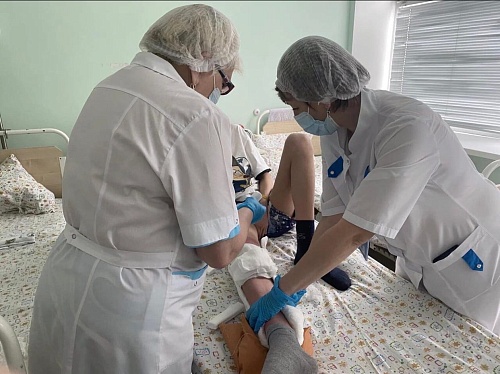 Переломы, раны и удары током. Как и от чего травмируются дети