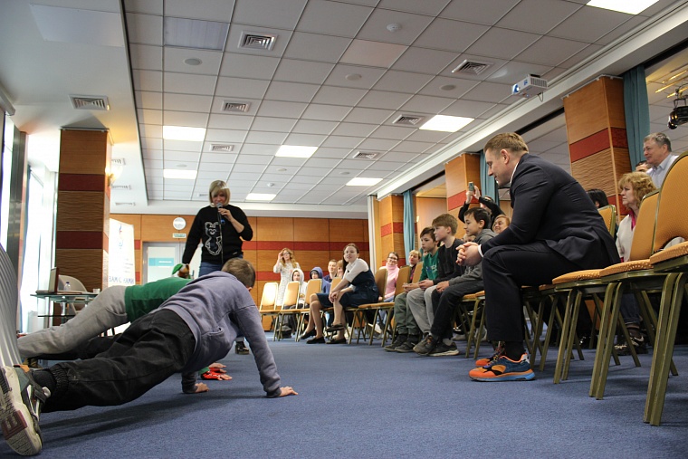 «Спорт — бесконечное преодоление». Олимпийская чемпионка встретилась с поклонниками в отеле «Восток»