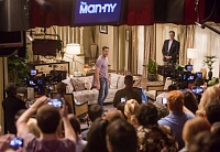 Актеры сериала «Это мы» Мэнди Мур и Джастин Хартли признались, что стали терапевтами для зрителей по всему миру