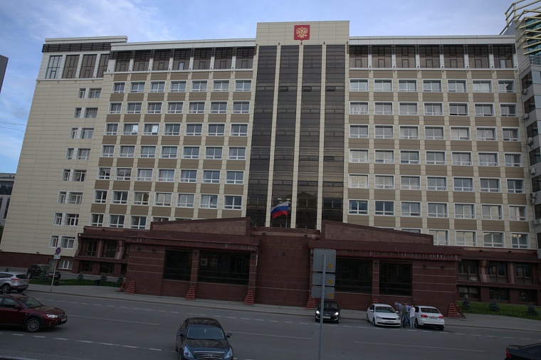 Москвичке, лечившей зубы в Тюмени, компенсируют вред за неприжившиеся импланты