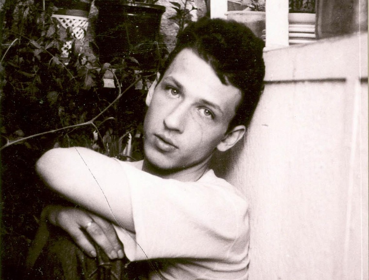 "Ангажемент" представит премьеру - исследование феномена поэта Бориса Рыжего