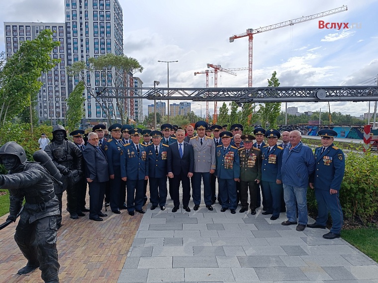 В Тюмени торжественно открыли бульвар Пожарных и Спасателей