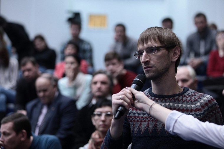 Захар Прилепин: Если можно кого-то не убивать, лучше не убивать