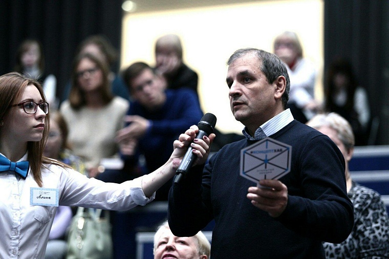 Захар Прилепин: Если можно кого-то не убивать, лучше не убивать