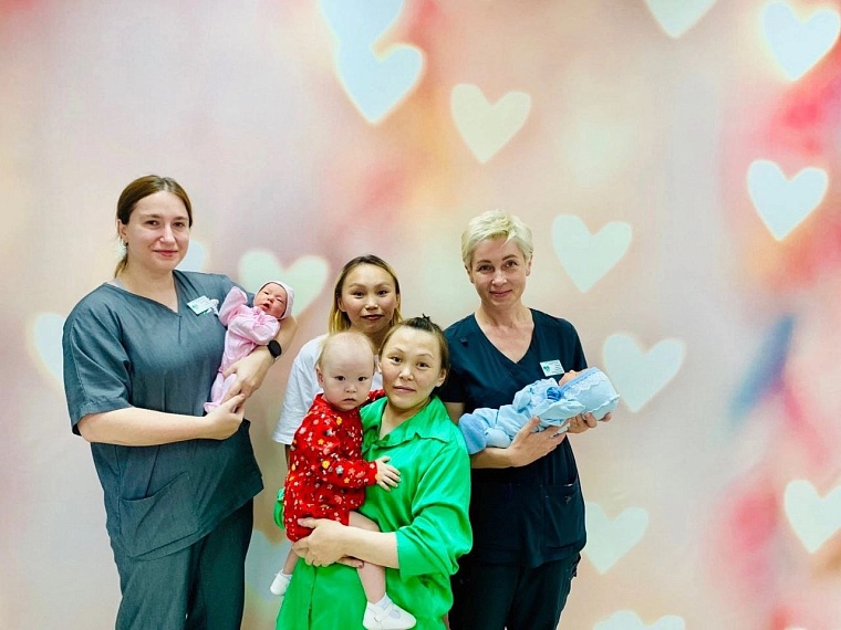 Девушка из тундры разрешилась двойней в тюменском роддоме