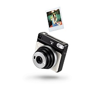 FUJIFILM представляет новую камеру моментальной печати Instax SQ6