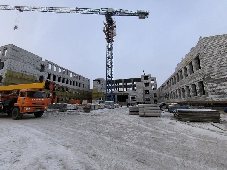 В Тюменской области строятся 16 школ