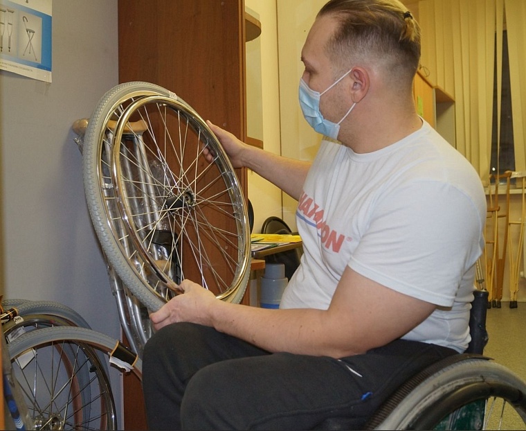 В Тюмени начала работу бесплатная служба проката технических средств реабилитации