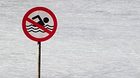За буйки не заплывать: тюменцам напомнили правила поведения на водоемах