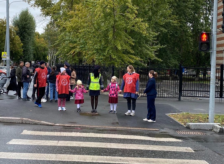 У опасных переходов в Тюмени будут дежурить «родительские патрули»