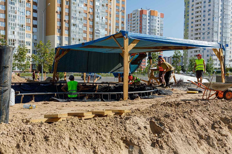 В сквере Равновесия в Тюмени делают первый скейт-боул