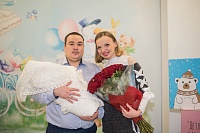 В Ноябрьске новорожденную девочку назвали Россией
