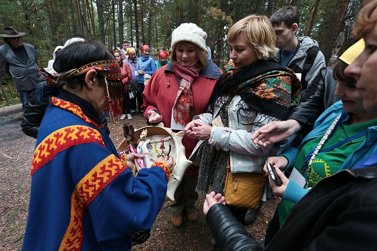Фестиваль «Этнолайф» на Андреевском: шаманизм и искусство