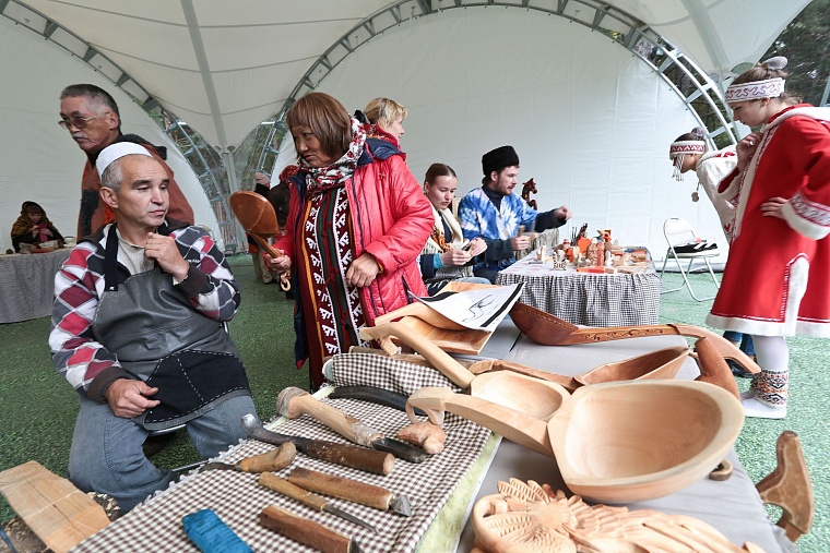 Фестиваль «Этнолайф» на Андреевском: шаманизм и искусство