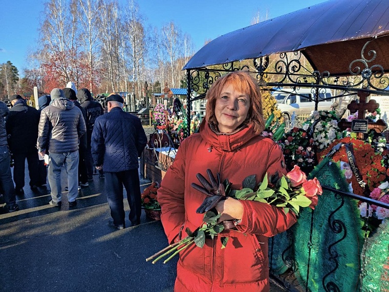 Секретный чемоданчик Богомякова. Друзья и коллеги вспоминали секретаря тюменского обкома на открытии его памятника