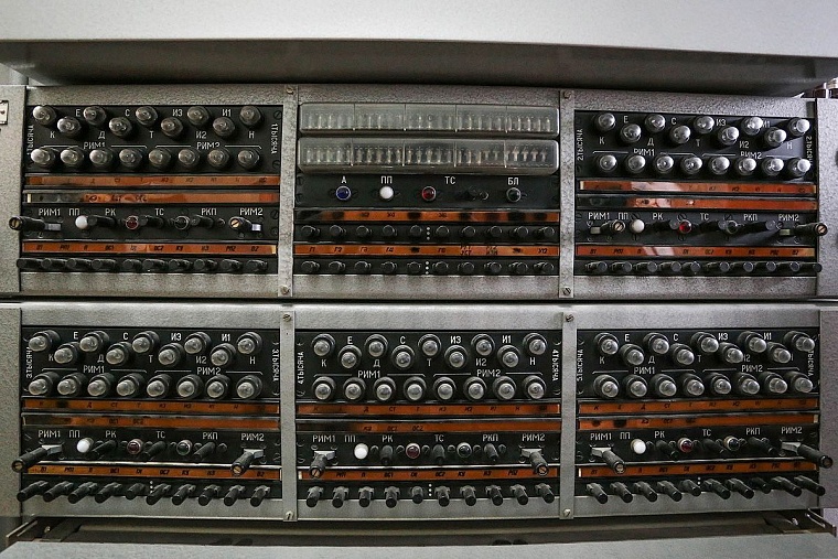 Последняя аналоговая АТС Тюмени ушла в историю