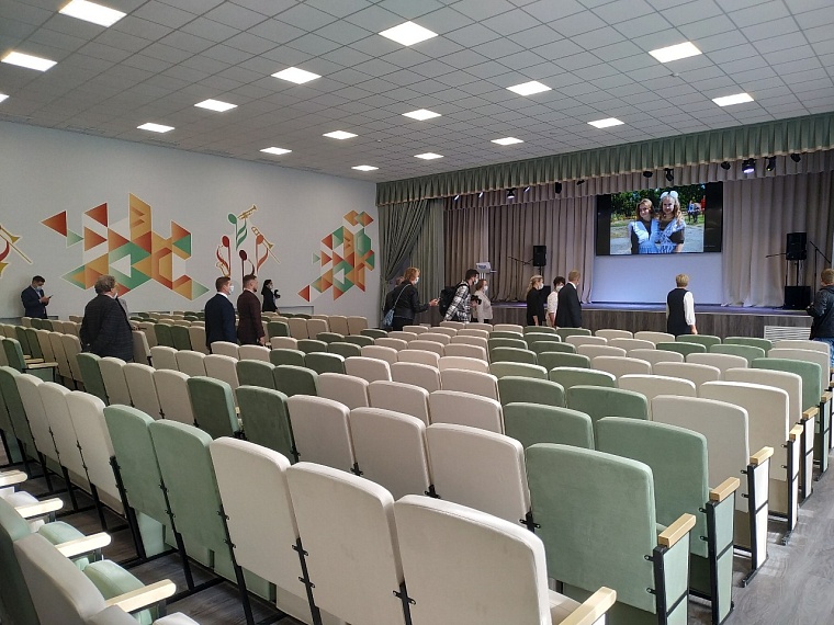 В новой школе поселка Богандинский дети будут учиться в одну смену