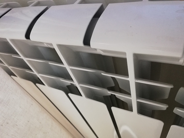 Холод в кабинете привел к конфликту между школьниками и учителем: тюменская прокуратура проведет проверку