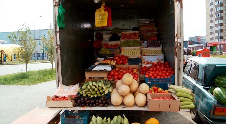 Уличные продавцы изучили расписание патрульных и продолжают торговать