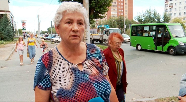 Уличные продавцы изучили расписание патрульных и продолжают торговать