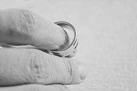Россияне высказались о разводах: только 14% считают это недопустимым