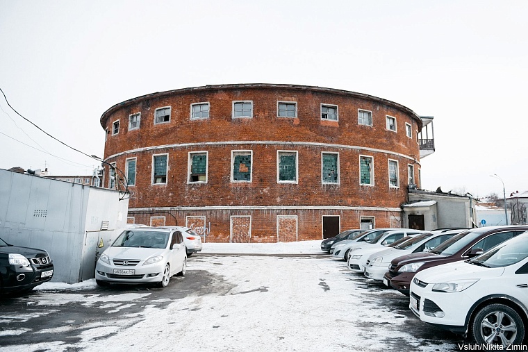 Круглая баня: призрак конструктивизма в огне