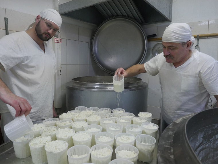 Как в Тюмени варят сыр: испытано на себе