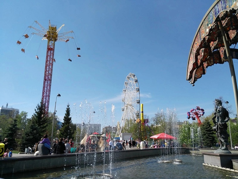 Тюменские аттракционы не будут работать в жару