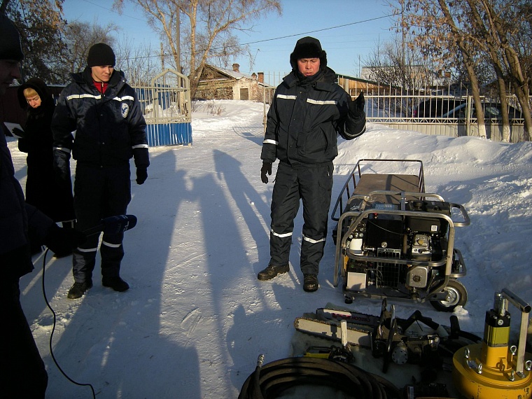 Сотрудники ТОСЭР спасали людей, удавов, лосей и даже игуану