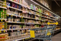 В Госдуме предложили ограничить работу продуктовых гипермаркетов по воскресеньям