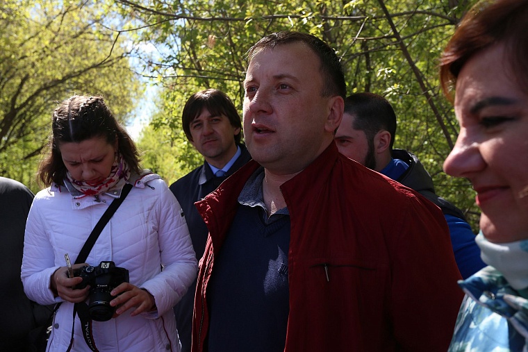 Реконструкция Затюменского парка: дорожки благоустроят, деревья не тронут