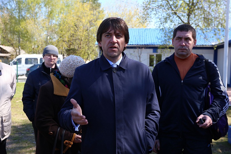 Реконструкция Затюменского парка: дорожки благоустроят, деревья не тронут