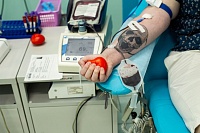 Волонтеры-медики сдадут плазму крови для больных коронавирусом