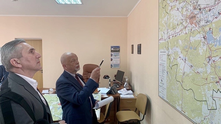 Губернатор Тюменской области Александр Моор провел совещание по медицинским вопросам