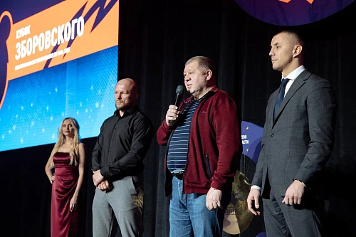 Тюменские бойцы завоевали медали на турнире по смешанным единоборствам