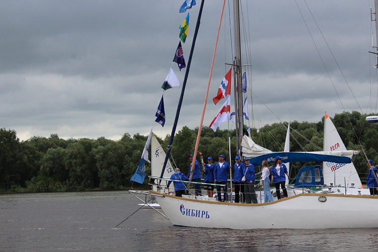 В Тобольск прибыла яхта участников экспедиции "Открываем Сибирь заново"