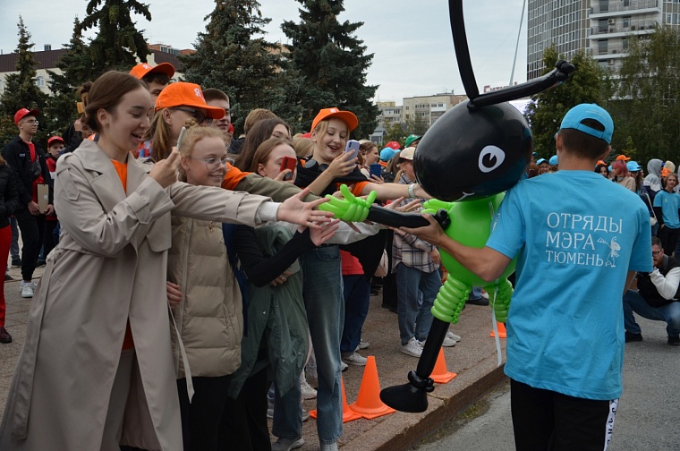 Кем можно поработать в тюменских «Отрядах мэра» и какова зарплата