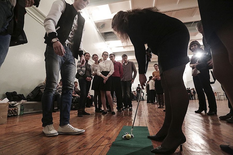 Тюменским студентам показали мир глазами слепых