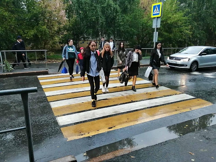 Юные тюменцы принимают участие в олимпиаде по дорожной безопасности