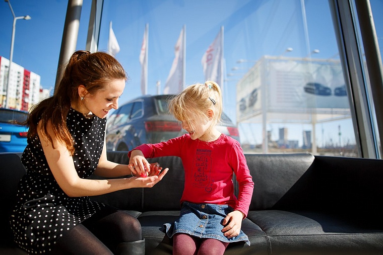 Тюменцам предлагают стать частью большого яркого "СЛОНа"