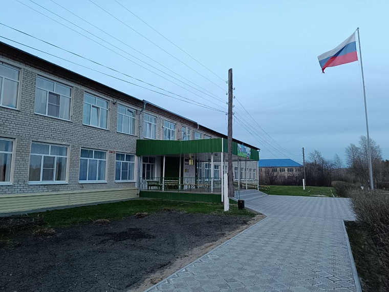 Ждем ухода воды: жителей отрезанных деревень в Абатском районе поместили в ПВР