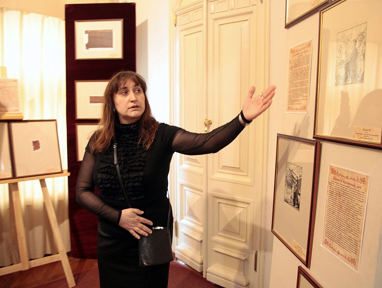 В музее Колокольниковых показывают памятник книге