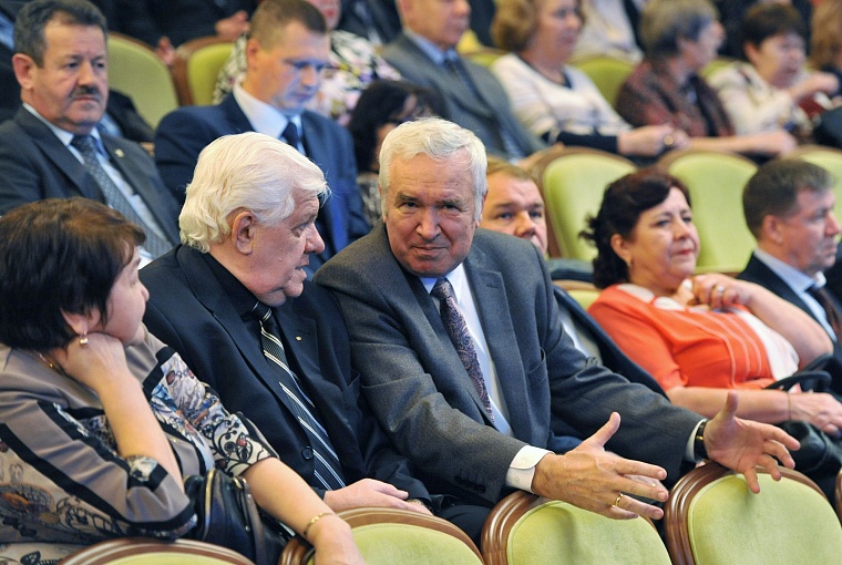 В микрорайоне «Ямальский-2» построят школу, детский сад и поликлинику